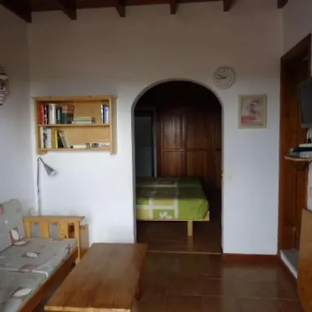 Sleeps 2 Wifi T691488 Lägenhet Tahiche